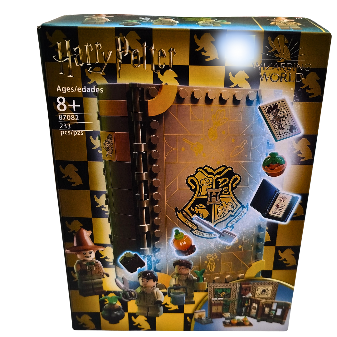🧙‍♂️ Harry Potter Magic Book LEGO Set – 233 PCS Hogwarts Classroom Building Kit for Kids (Ages 8+)