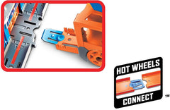 Hot Wheels Shark Chomp Transporter GVG36
