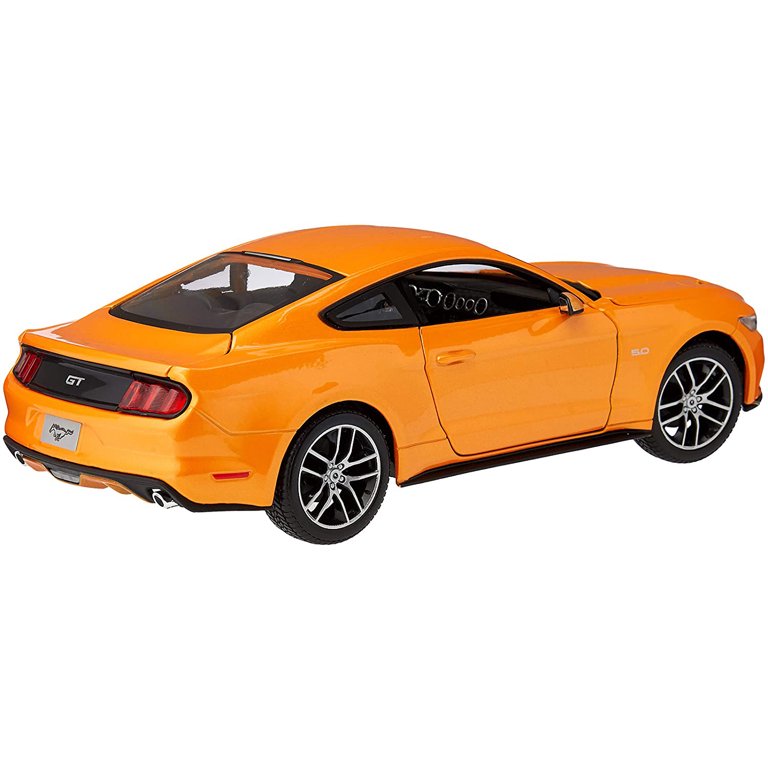Maisto Ford Mustang 2015 Orange 1:18