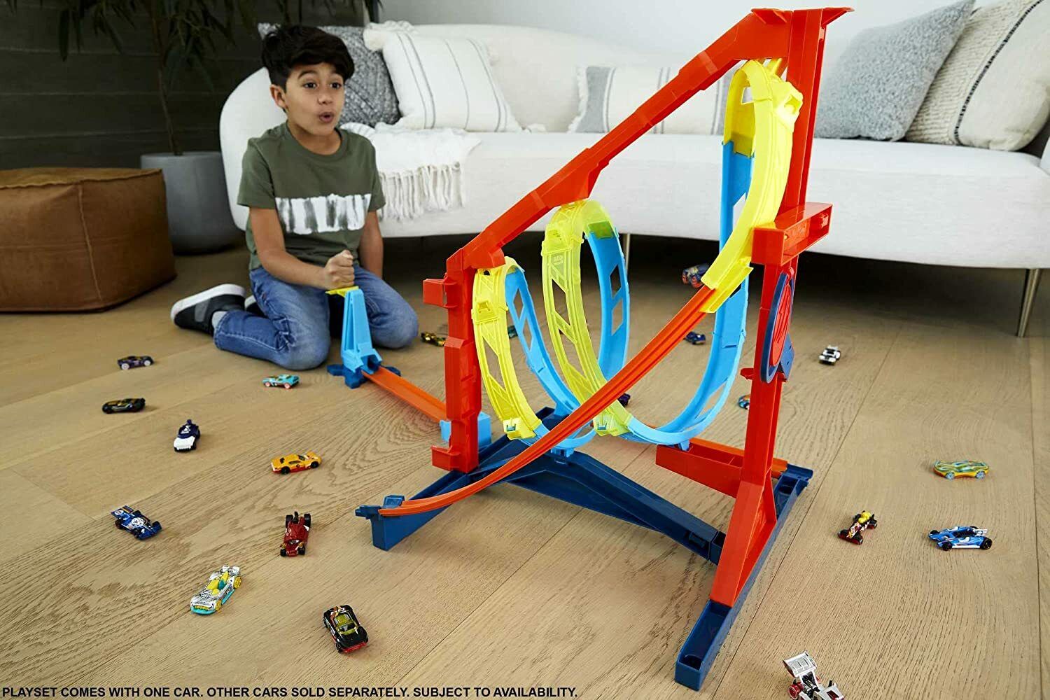 Hot Wheels Track Builder Unlimited Corkscrew Twist Track Set