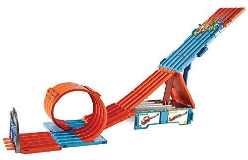 Hot Wheels Toy Car Track Set, Race Crate Transforms Into 3 Builds, Includes Storage & 2 Cars in 1:64 Scale